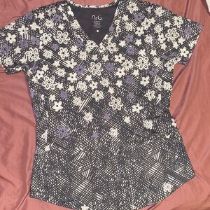 NrG by barco scrub top